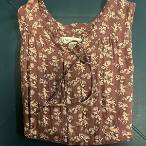 Knox Rose floral tank